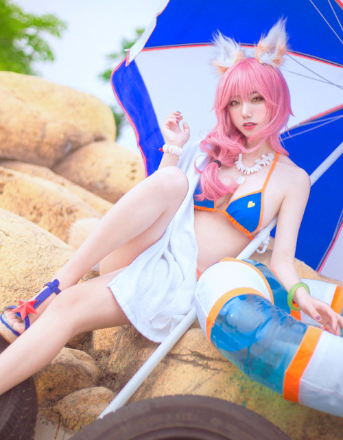 scandalousgaijin:  Experimenting with a series of my “10″ favourite cosplays for each character and outfit: Saber 1, Saber 2, Atago, Cindy Aurum, tamamo, Utaha 1, Utaha 2, Utaha 3, Ahri, 2B  <– Links to each of the 10 posts are clickable