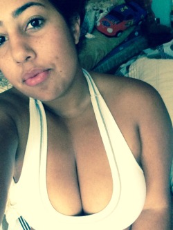 hornynylooking4u:  sex-slave-jay:SC; xocurlyjaayy  IG; xocurlyjaayy  So many thoughts go thru my head staring at that cleavage…