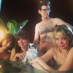 fyeahgarfunkelandoates:  @garfunkeloates: Oh nothing. Just tubbin with @natashaleggero, @moshekasher &amp; Mayor Cutie. 