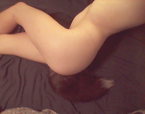 lamia-atra:Getting use to my tail! 😻 adult photos