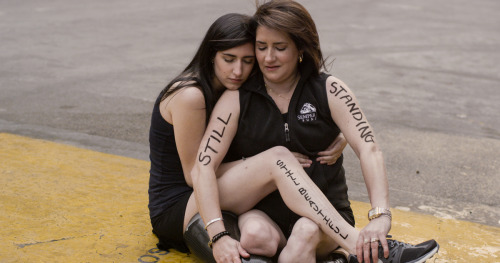 huffingtonpost:  Portraits Of Boston Marathon survivors see runners returning to the finish line to look back. See more of these inspiring photos here.  Photographer Robert X. Fogarty of Dear World, a message-on-skin photography project, prepared the port