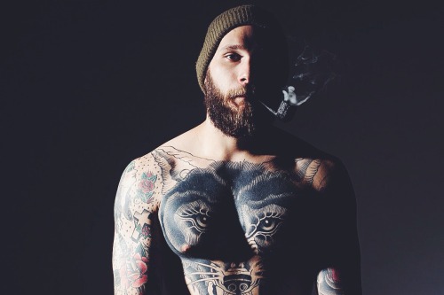 iamrickyhoover:  hammatime91:  More Rod for ya. IG: @rodalan  Would love this have a body like this. 😔 