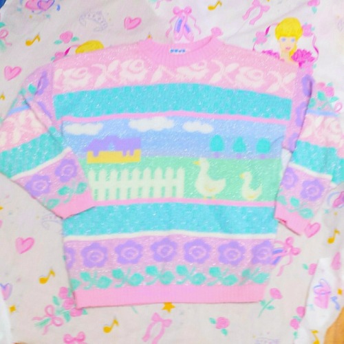 mahousenshi-skeletor:Dream sweaters