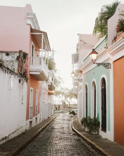 bw-beautifulworld:  San Juan, Puerto Rico