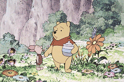 lwittle-kitty:Pooh bear ♡
