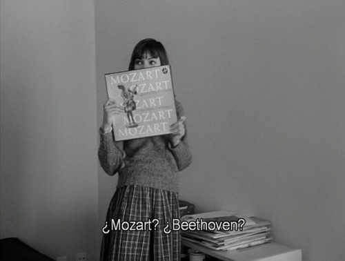 acupofteaandsomeoldbooks: Anna Karina P