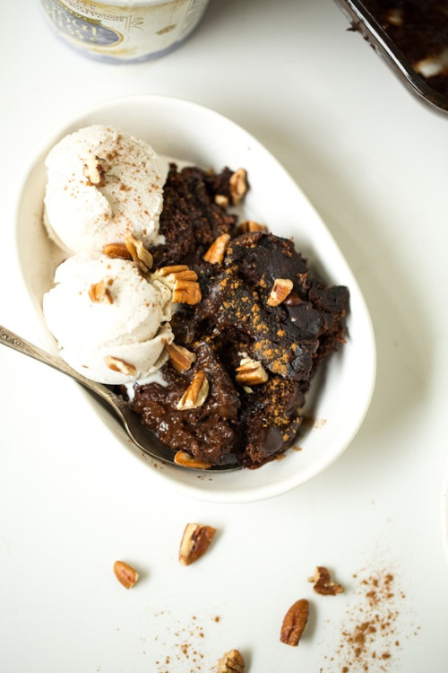 veganfoody: Gooey Pumpkin Spice Latte Chocolate Pudding Cake (GF)