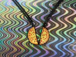 cummy-eyelids:  Pizza friendship necklaces, only ฟ! 🍕https://www.etsy.com/shop/SugarSpithttps://pastelalien.storenvy.com