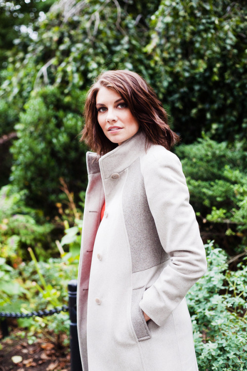 sylviagetyourheadouttheoven:Lauren Cohan - Refinery29 - October 2013