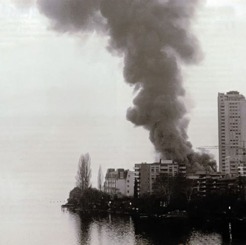 carbonara321:zappa 1971: Montreux Casino burned down during a concert by The Mothers of Invention. T
