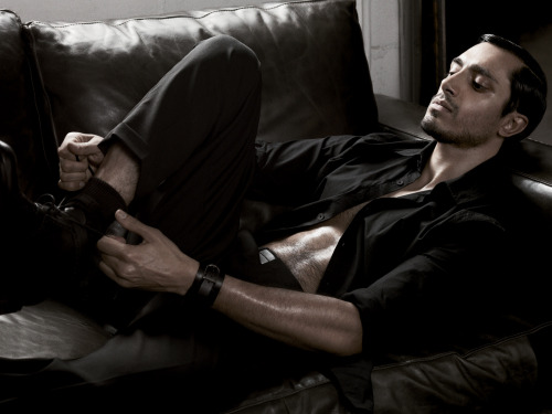 two-browngirls: TWO-BROWNGIRLS can’t get enough of Riz Ahmed. Remarkably talented an
