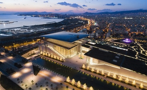 Stavros Niarchos Foundation, Christmas decoration. Photo credits: Yorgis YerolymbosGeorge 