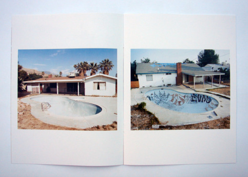 hurtlamb: 16 Pages19.5 x 25.5 cmColor OffsetEdition of 2002008