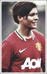 faky:   reasons why i cry → louis tomlinson playing soccer  