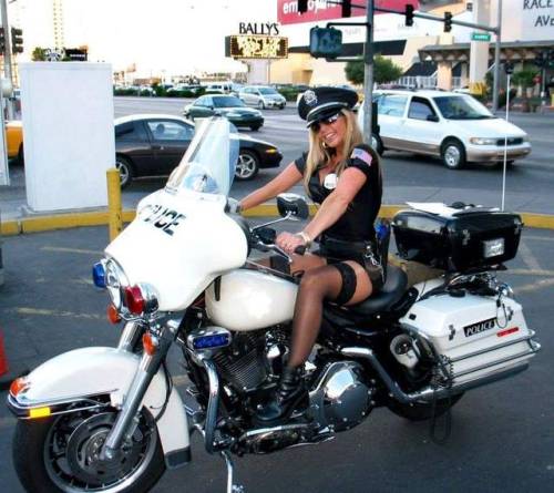 Fuck the police&hellip; literally!!
