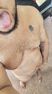 pleasantlyplump90:  bootysofat:  allthingsthick:  dolpfinnlove:  Get on this dick 😝😏  Sexy as fuck!!  😍😍😍  My fav