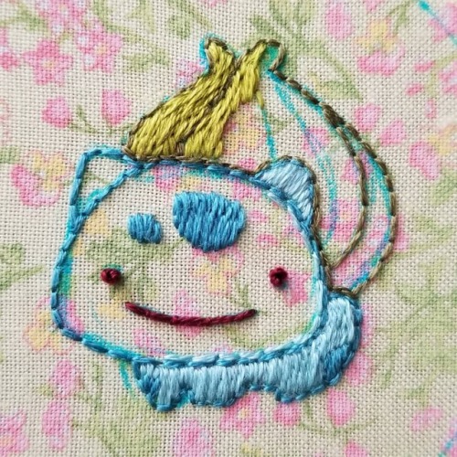 That leetle face! ٩(๑❛ᴗ❛)۶. . #bulbasaur . . #dittopokemon . . #embroideryhoop . . #handembroidery