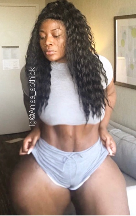 anisasothick:  If her vibe is right, her pussy good & she supports you fuck with her 🖖🏾 Anisa_sothick on Instagram