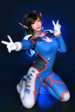 cosplayandanimes:  D.Va -  Overwatch    source