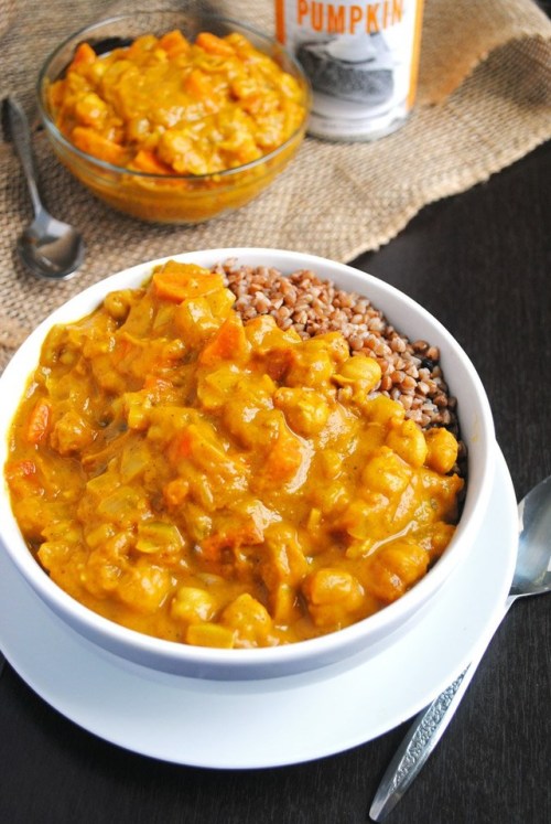 fullyhappyvegan - CHICKPEA PUMPKIN COCONUT CURRY