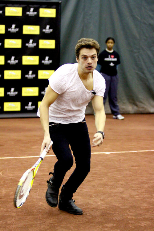imsebastianstans: “How to Play Tennis” a lesson by Sebastian Stan  (12/07/09 Hublot