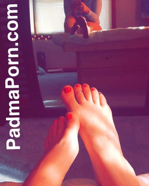 Porn Pics Feet , Pussy , Ass