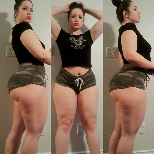 I Am A Straight Male Who Loves Female Ass!