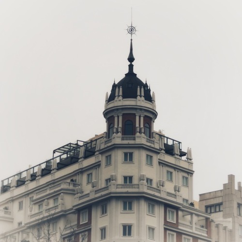 Edificio, Gran Via, Madrid, 2016.