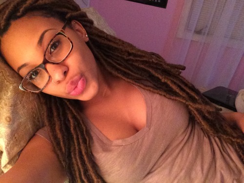 lowndlovely:…okay but I desperately miss my locs #theblackout ✨