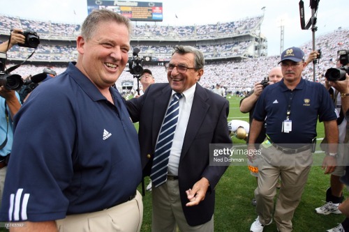 Joe Paterno (1926–2012)Physique: Average BuildHeight: 5'8&quot; (1.72 m)Joseph Vincent Pat