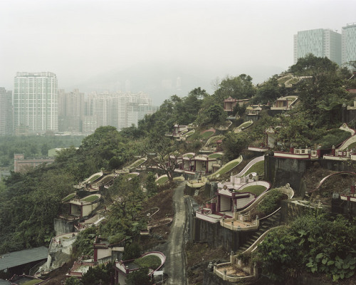 lehroi:  Tom Kondrat Watch The Watchers, 2014.