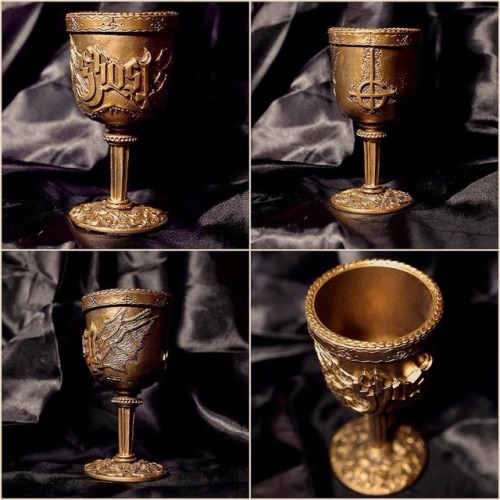 Gold Prequelle Chalice ・・・ A limited edition webstore exclusive. Designed to be a long-lasting beaut