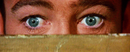 astairical:  Peter O’Toole + His gorgeous blue eyes.