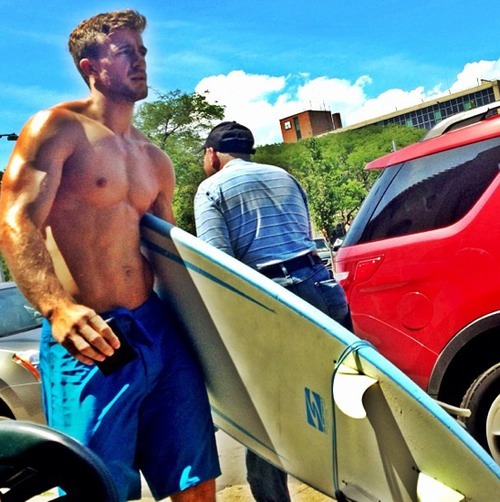 ifuckrainbows:  jockbeach:  http://jockbeach.tumblr.com      (via TumbleOn)