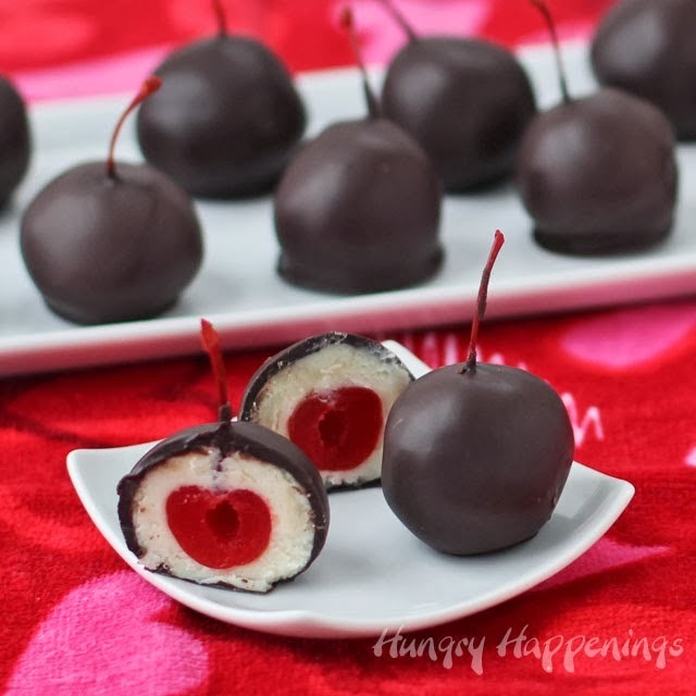gastrogoodies:  Cordial Cherry Cake Balls