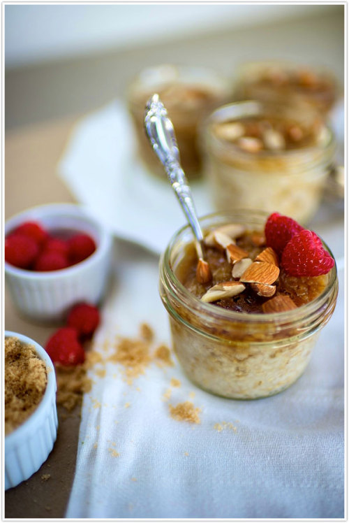 alloftheveganfood:  Vegan Oatmeal Round Up Cinnamon Roll Baked Oatmeal Five Minute Chocolate Oatmeal Bruleed Oatmeal with Berries & Almonds Blueberry-Coconut Baked Steel Cut Oatmeal Coconut Cookie Dough Oatmeal Wild Blueberry Chia Oatmeal Frappuccino