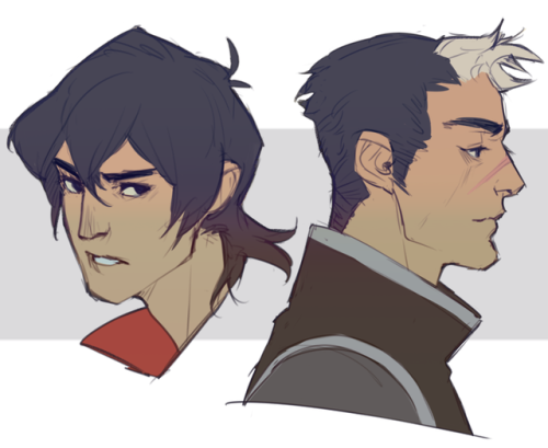 iacediai:few voltron sketches.(we have Lotoreal now we need Gliss Kuron)