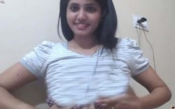 riyandramorous: nudedesiart: Cute desi girl