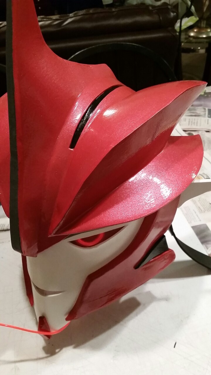 ask-dr-knockout:  The Knockout Costume Helm complete! El wire optics inset in the