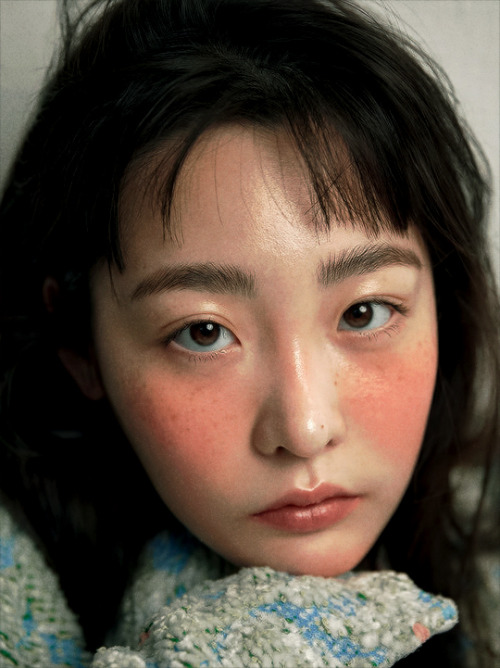 ahsung: KIM MIN HA for W Korea, April 2022