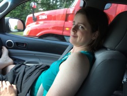 flashingchallenge:  My wife Jessica’s first time showing her body on the highway. Does she make the grade?Submission 1,017:  http://mobilemilfs.tumblr.com/Dare:   Car DrivingScore: 70 / 100 