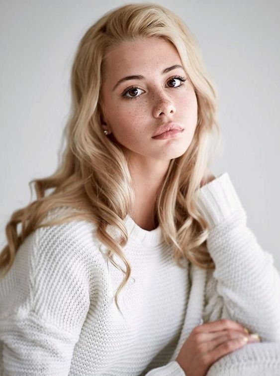 Violet (11 Photo)