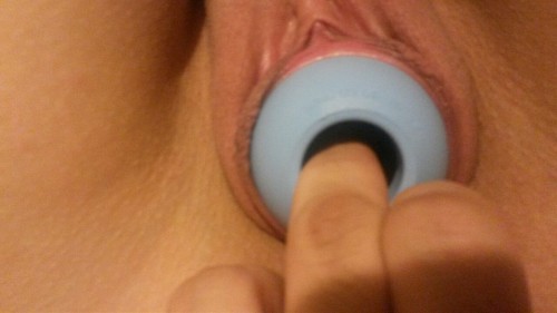 xoxoprincesslotus:  I was hiding a medium kong inside my pussy!!!  loosepussyland wants2fist   This 18yo little princess wants to have a big loose pussy so is using a Kong toy as a pussy plug. Not a bad start. Keep stretching!