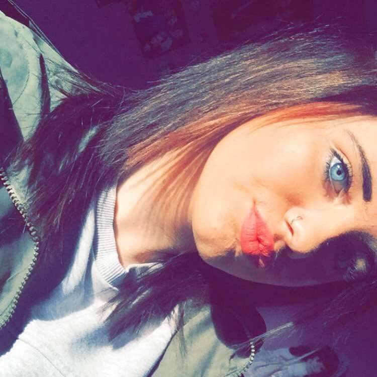 chavnextdoor:  Demi