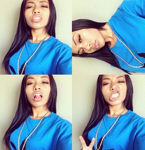 👅
