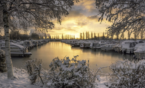 A Winter Frame by Captain Nikon Sawley Marina snowscape https://flic.kr/p/2kx2eKz