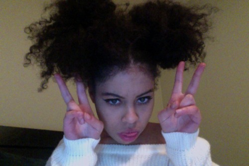 djbellybella:  My quest to find more natural hairstyles: 4a edition 