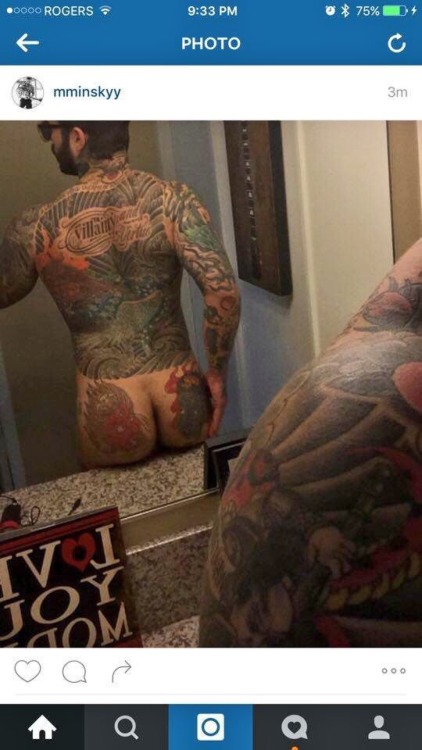 XXX male-celebs-naked: Alex Minsky’s new ass photo