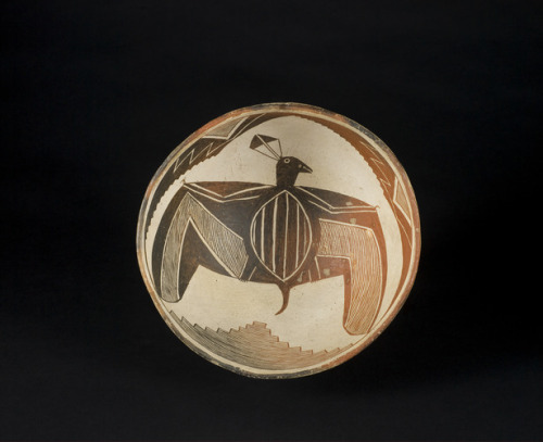 Bowl with Painted Motifs, Mimbres, c.1060–1110, Saint Louis Art Museum: Arts of Africa, Oceani