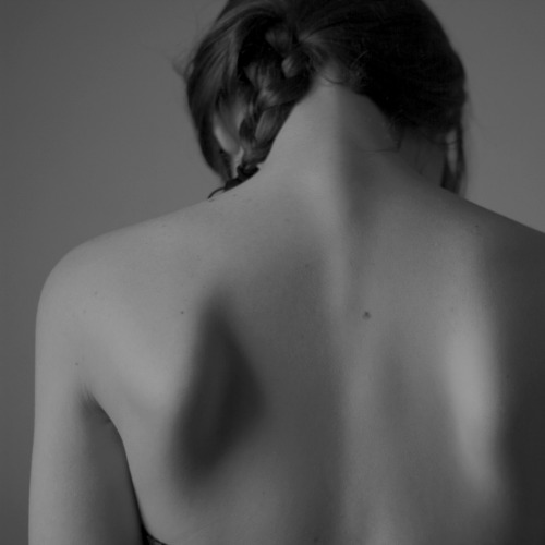 corpus-vertebrae: photo: Michalina Woźniak model: K.  (via TumbleOn)